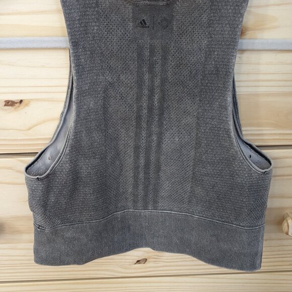 Adidas x Wanderlust Festival gray crop tank - Picture 4 of 5